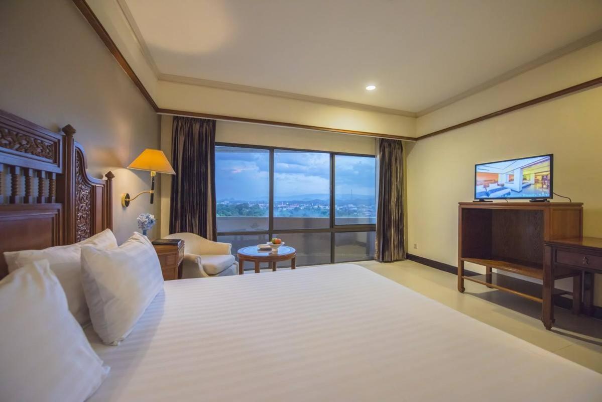Loei Palace Hotel Zewnętrze zdjęcie